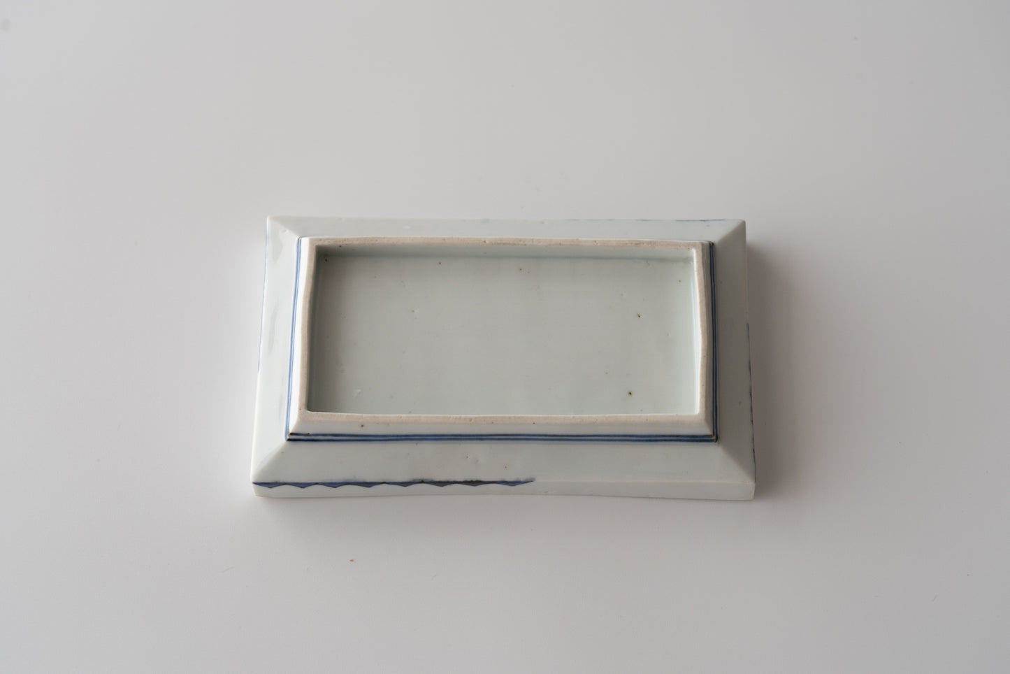 Ai-Kutani checkered pattern square dish