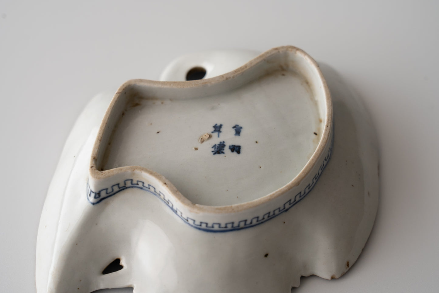 A set of 5 crane-shaped mukozuke dishes, Imari ware, Ai-Kutani type