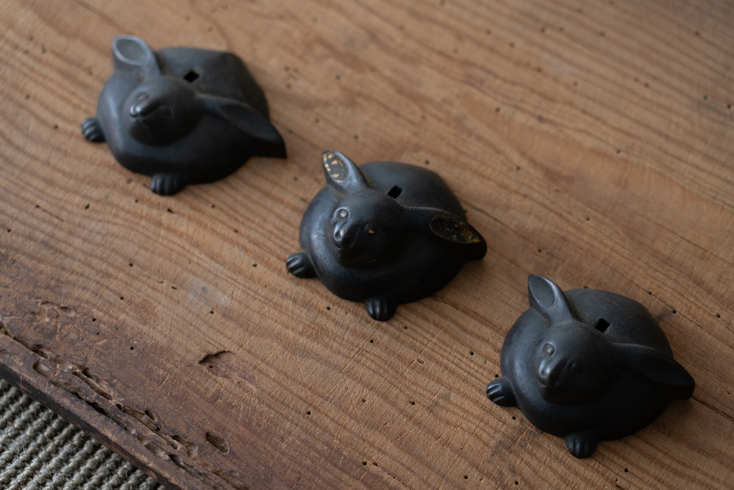 Rabbit Nailhead Cover