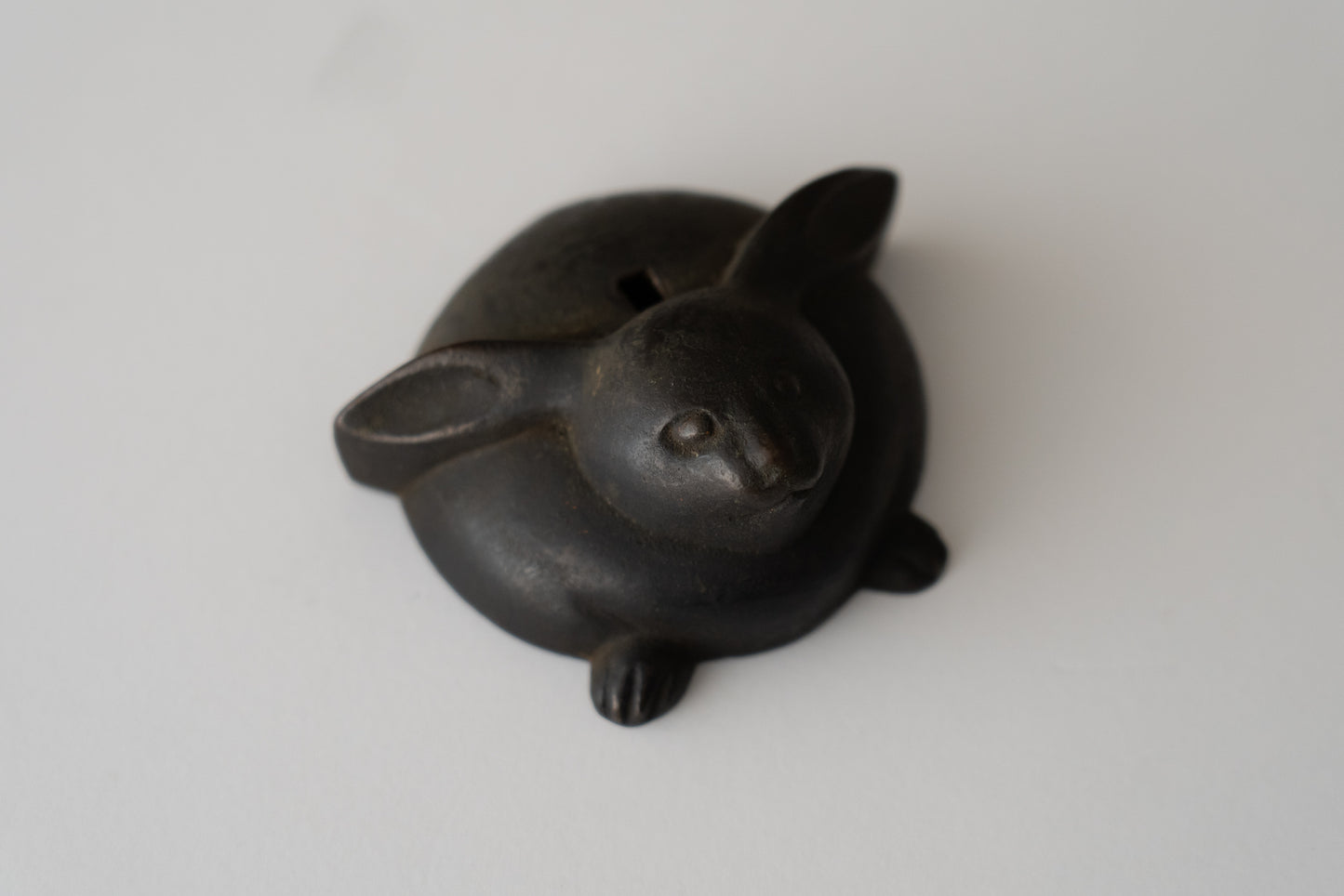 Rabbit Nailhead Cover