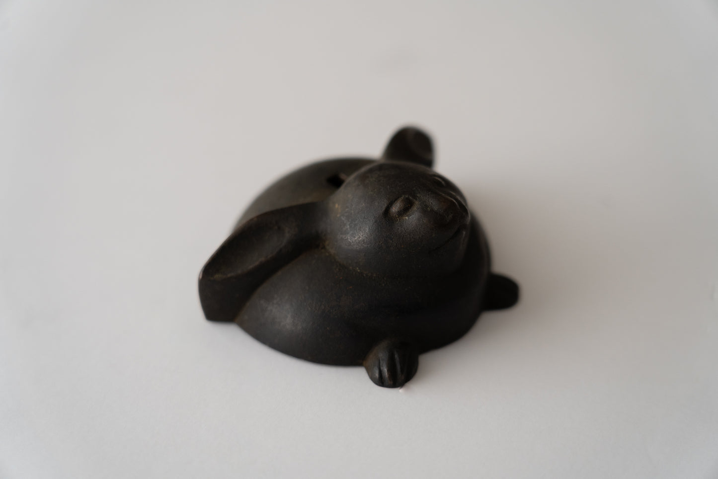 Rabbit Nailhead Cover