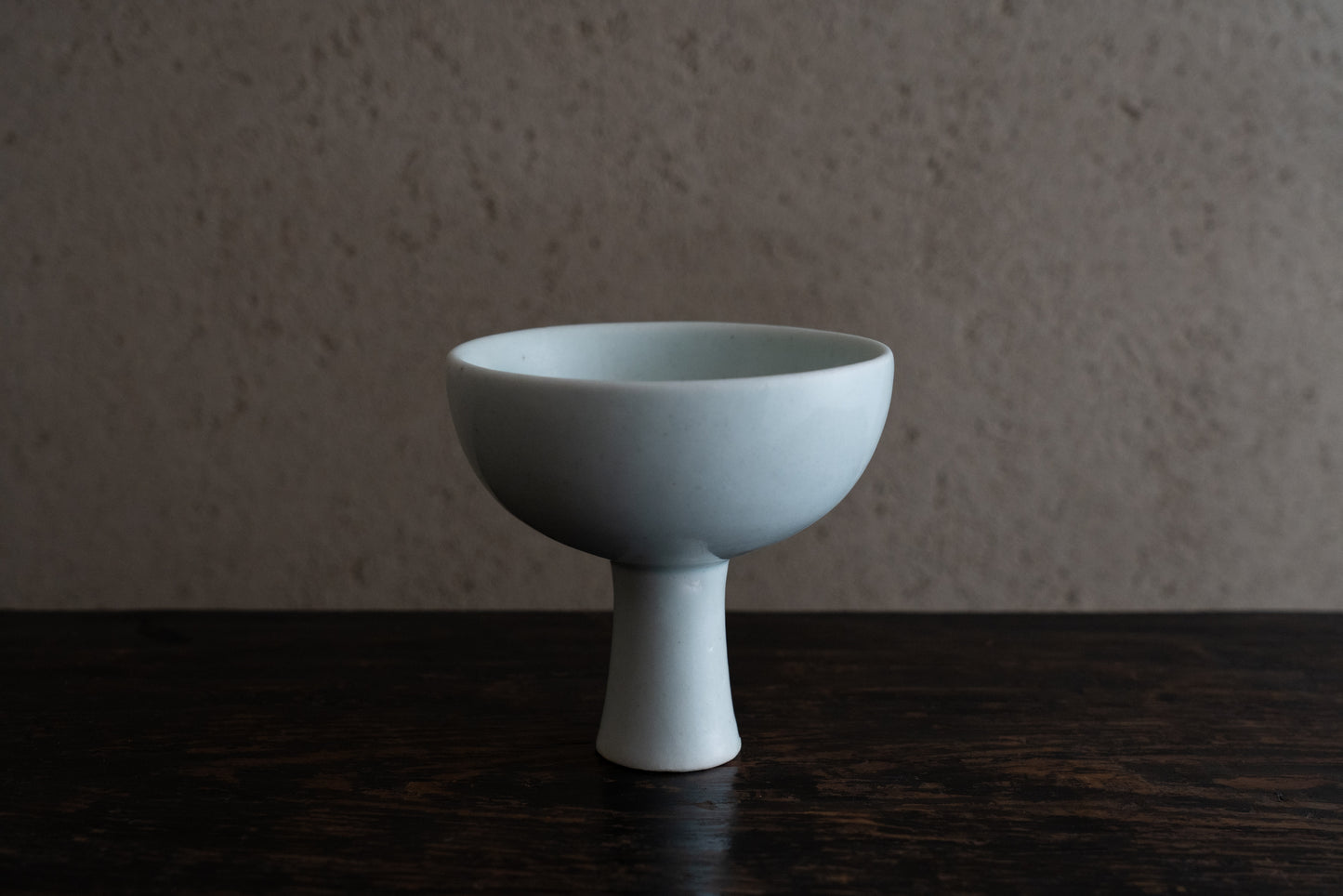 Joseon White Porcelain Stemmed Bowl (Horse Cup)