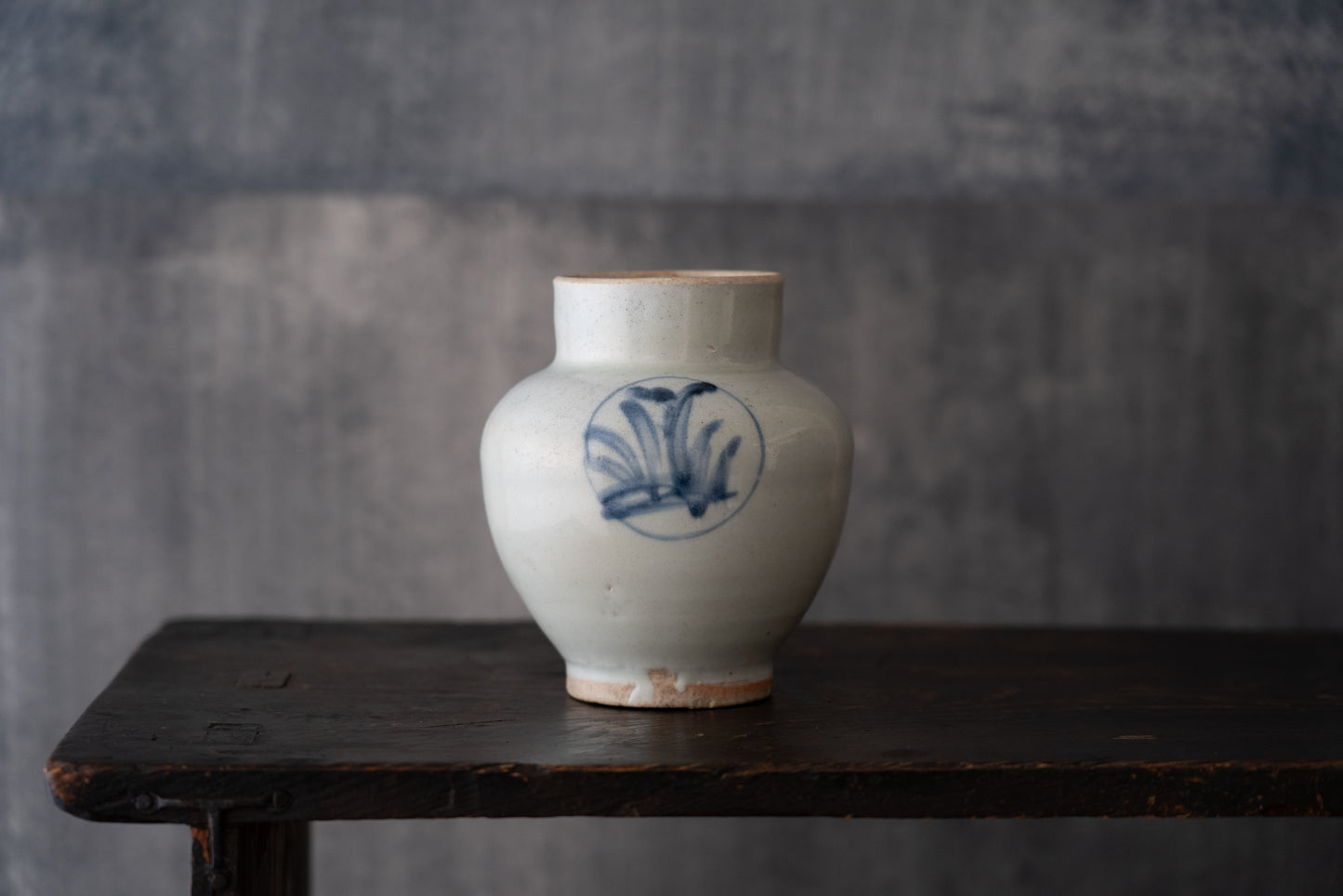 Early Imari jar with floral motif
