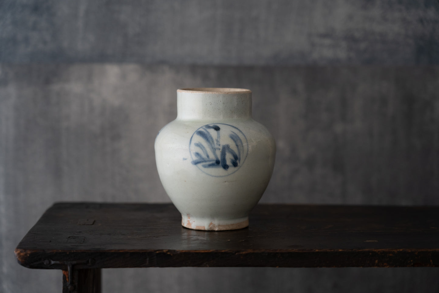 Early Imari jar with floral motif