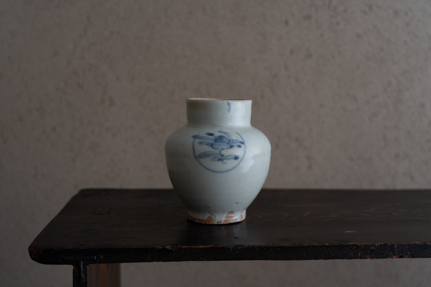 Early Imari jar with floral motif