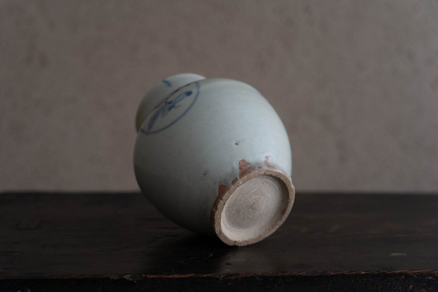 Early Imari jar with floral motif