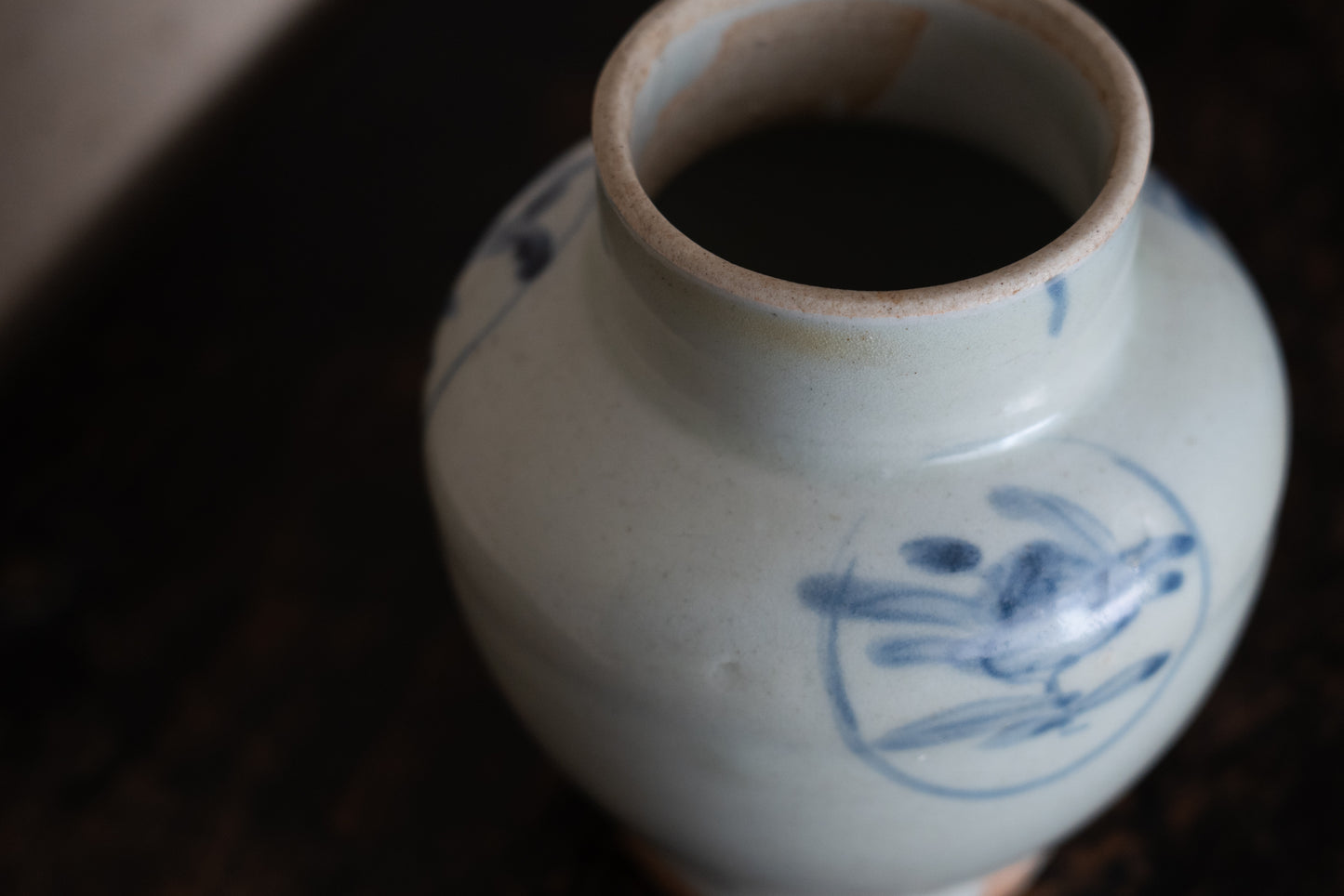 Early Imari jar with floral motif