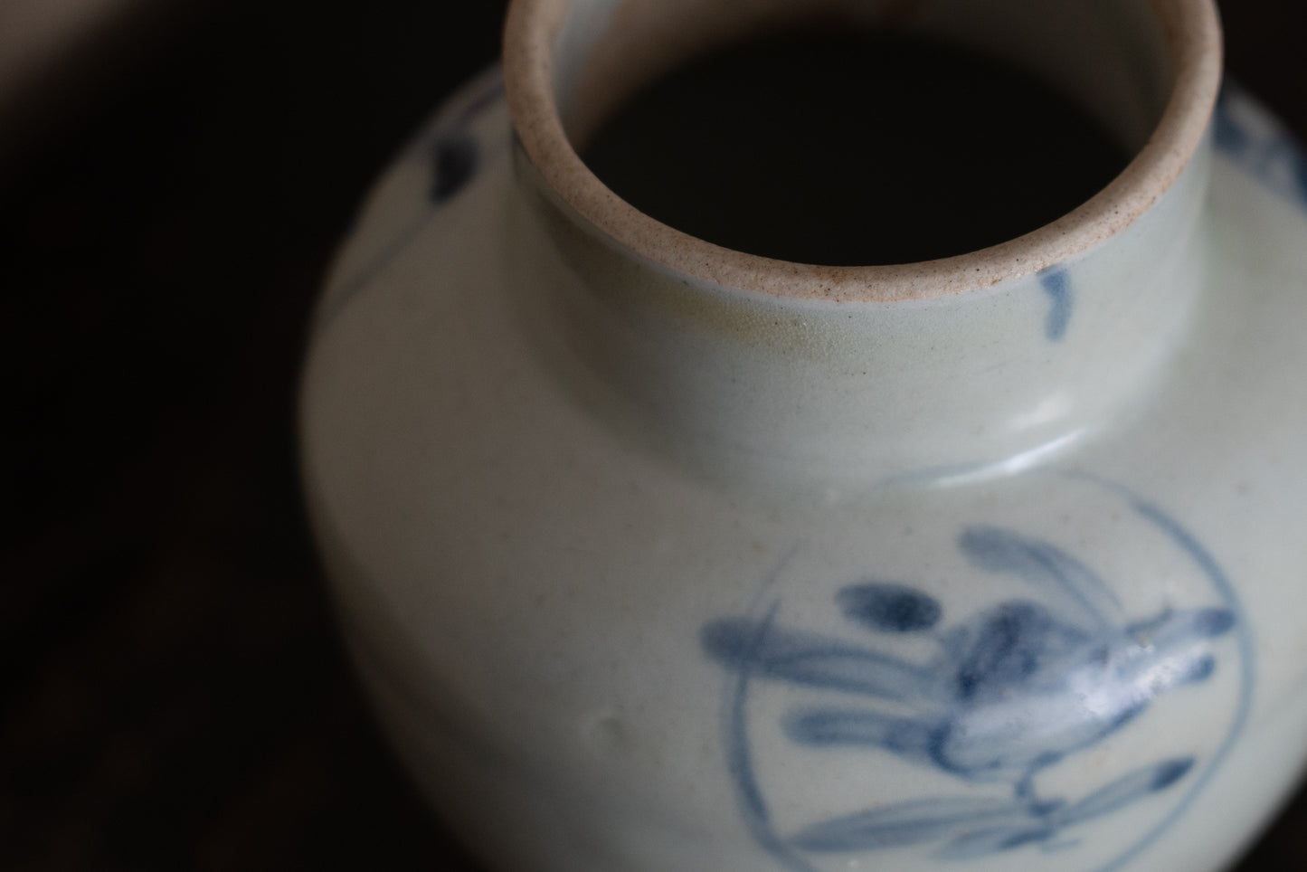 Early Imari jar with floral motif