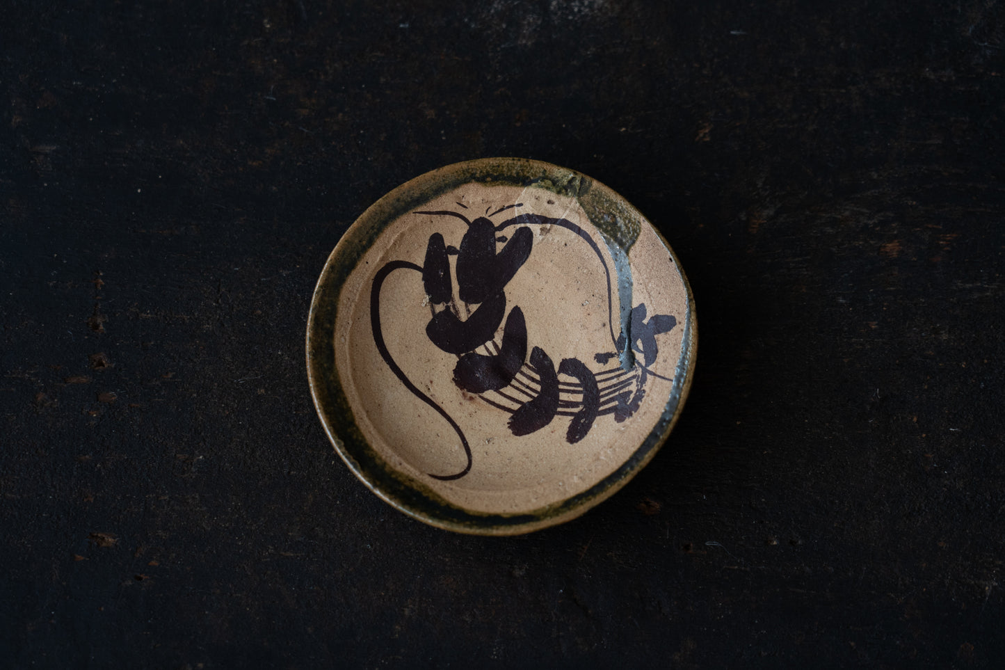 A set of the Oribe plates with selected design