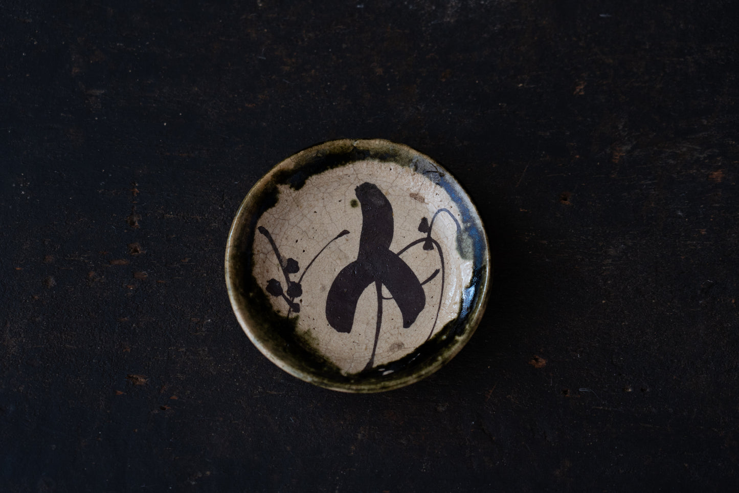 A set of the Oribe plates with selected design