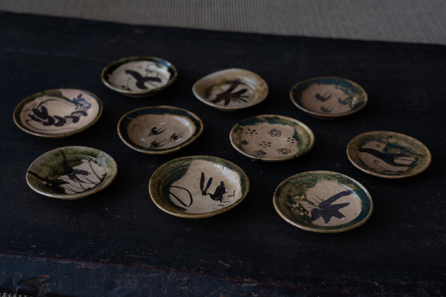 A set of the Oribe plates with selected design