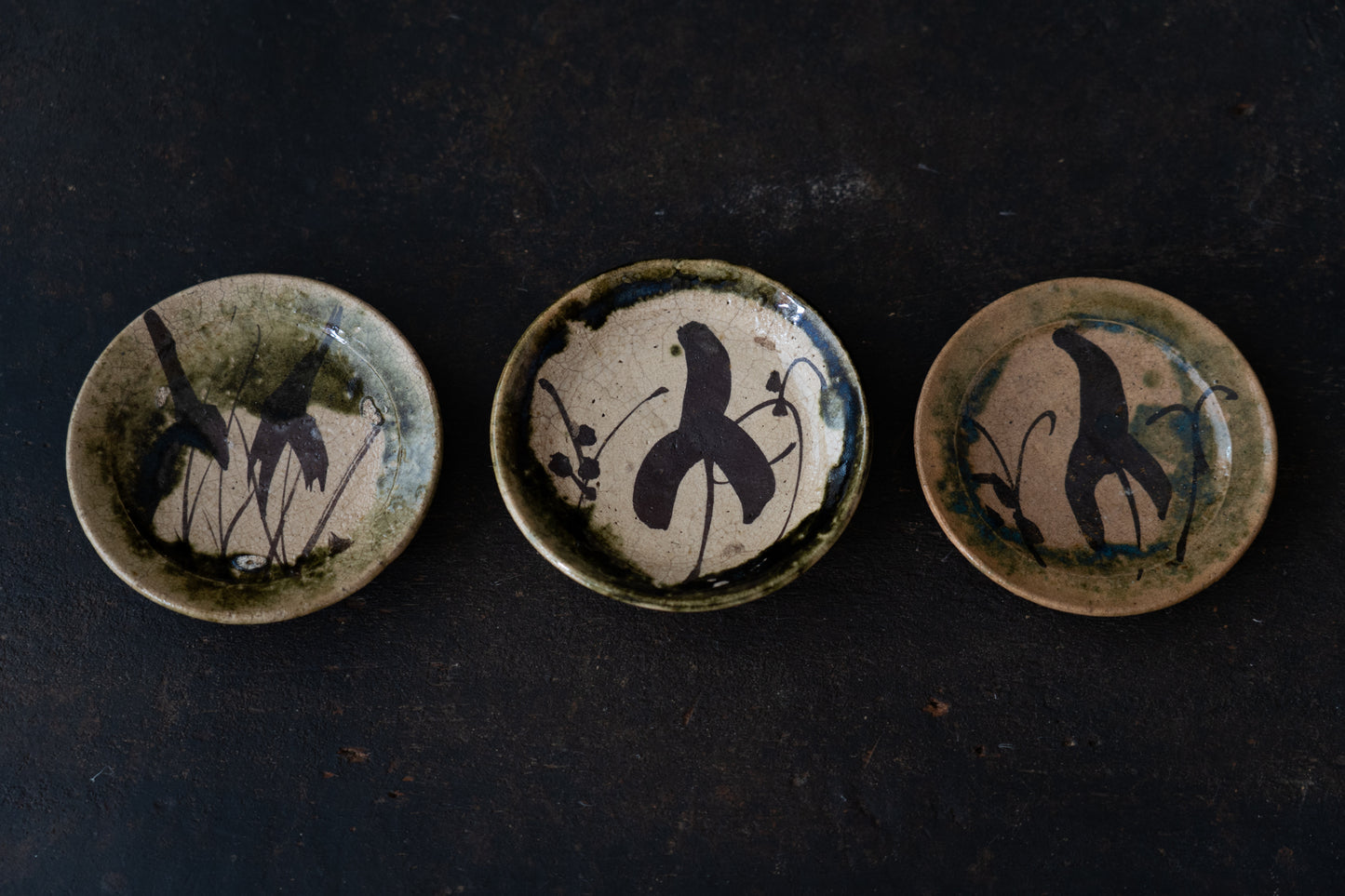 A set of the Oribe plates with selected design