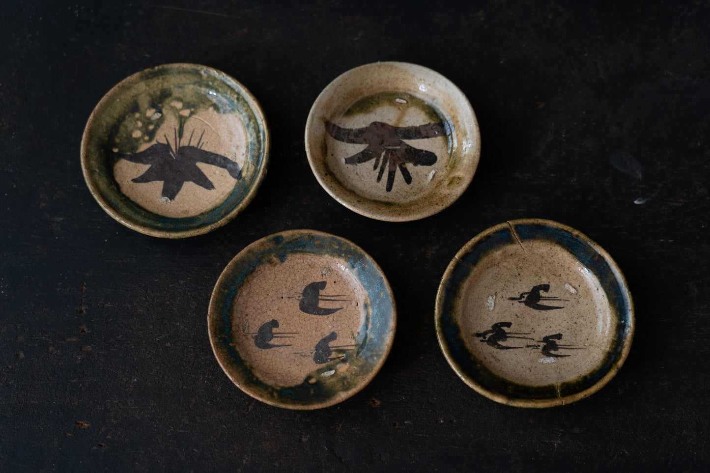 A set of the Oribe plates with selected design