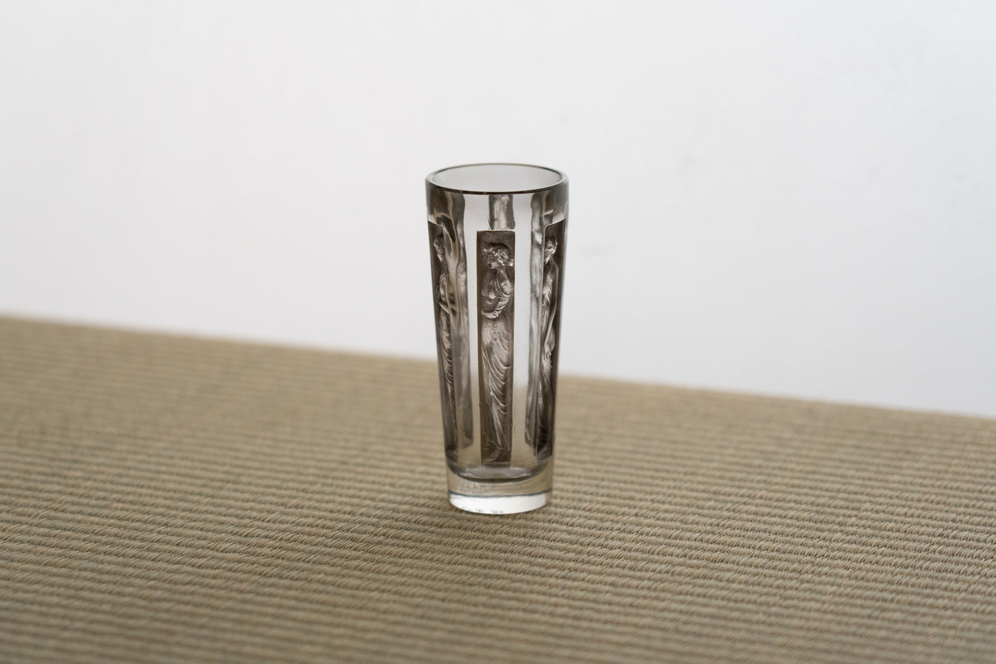 René Lalique, Goblet "Six Figurines"