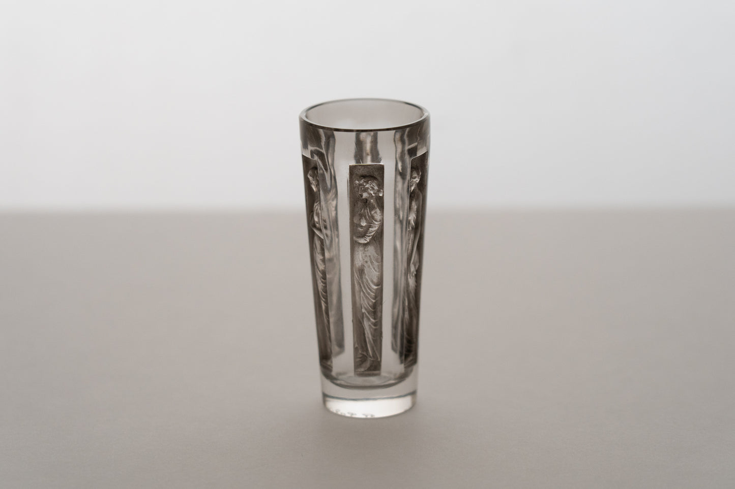 René Lalique, Goblet "Six Figurines"
