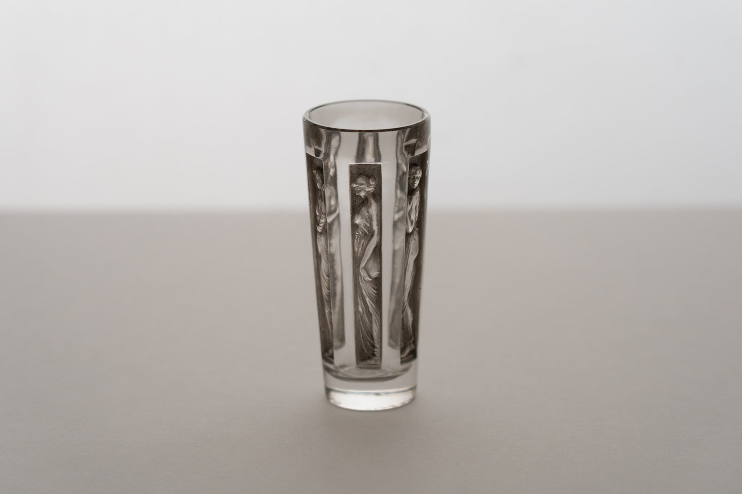 René Lalique, Goblet "Six Figurines"
