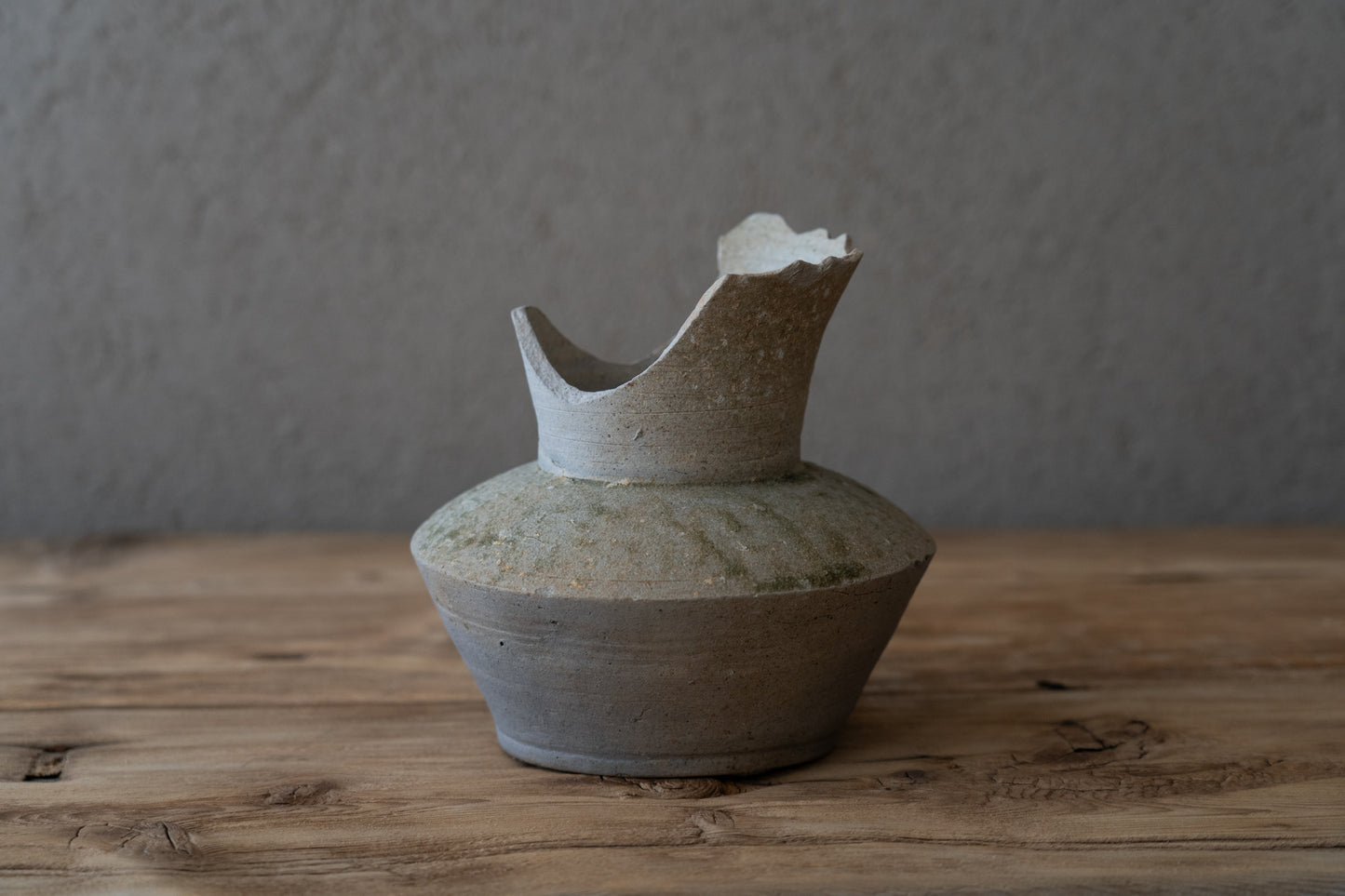 Sanage ash-glazed vase