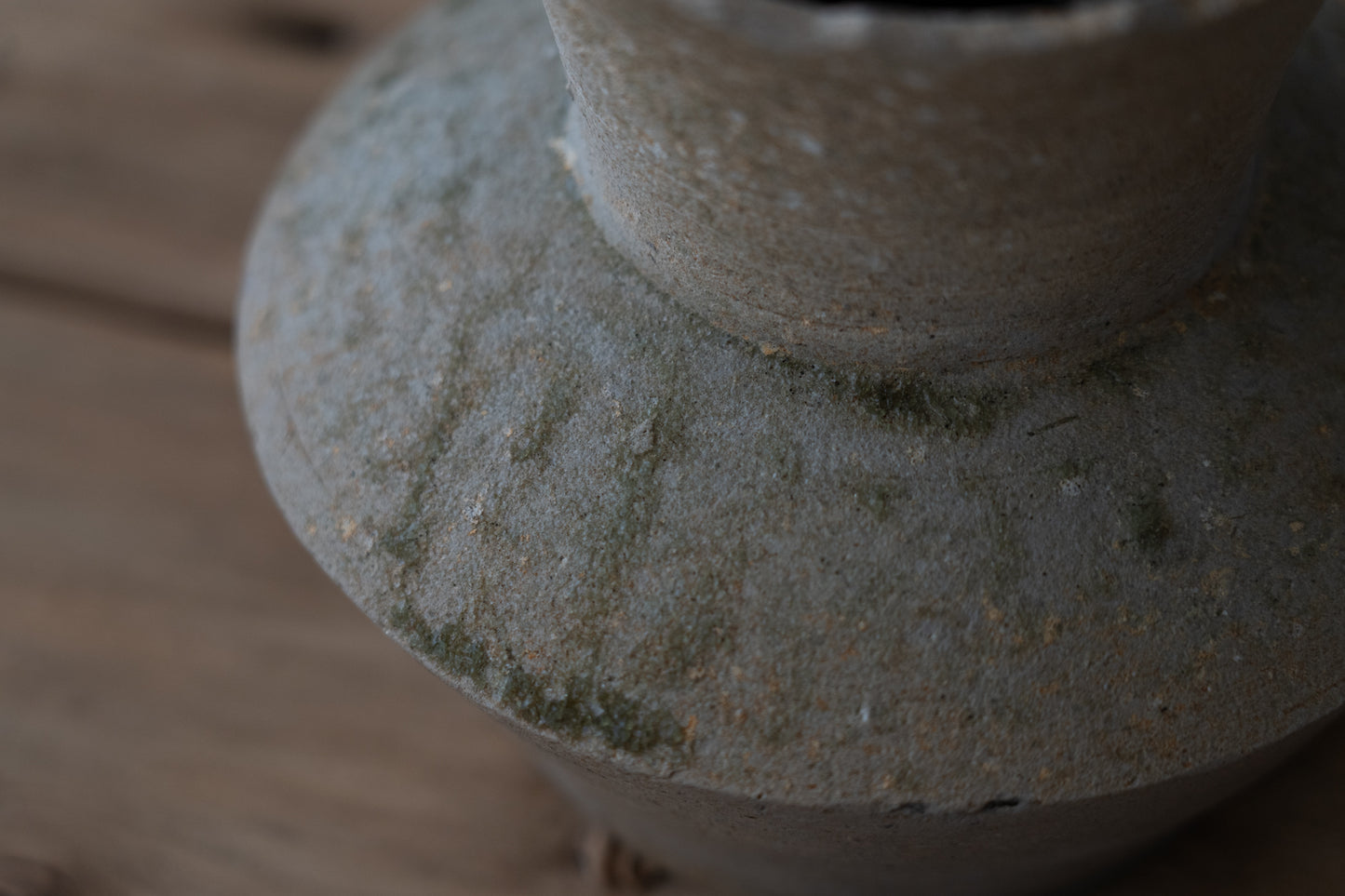 Sanage ash-glazed vase