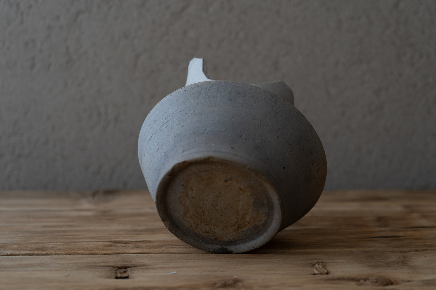 Sanage ash-glazed vase