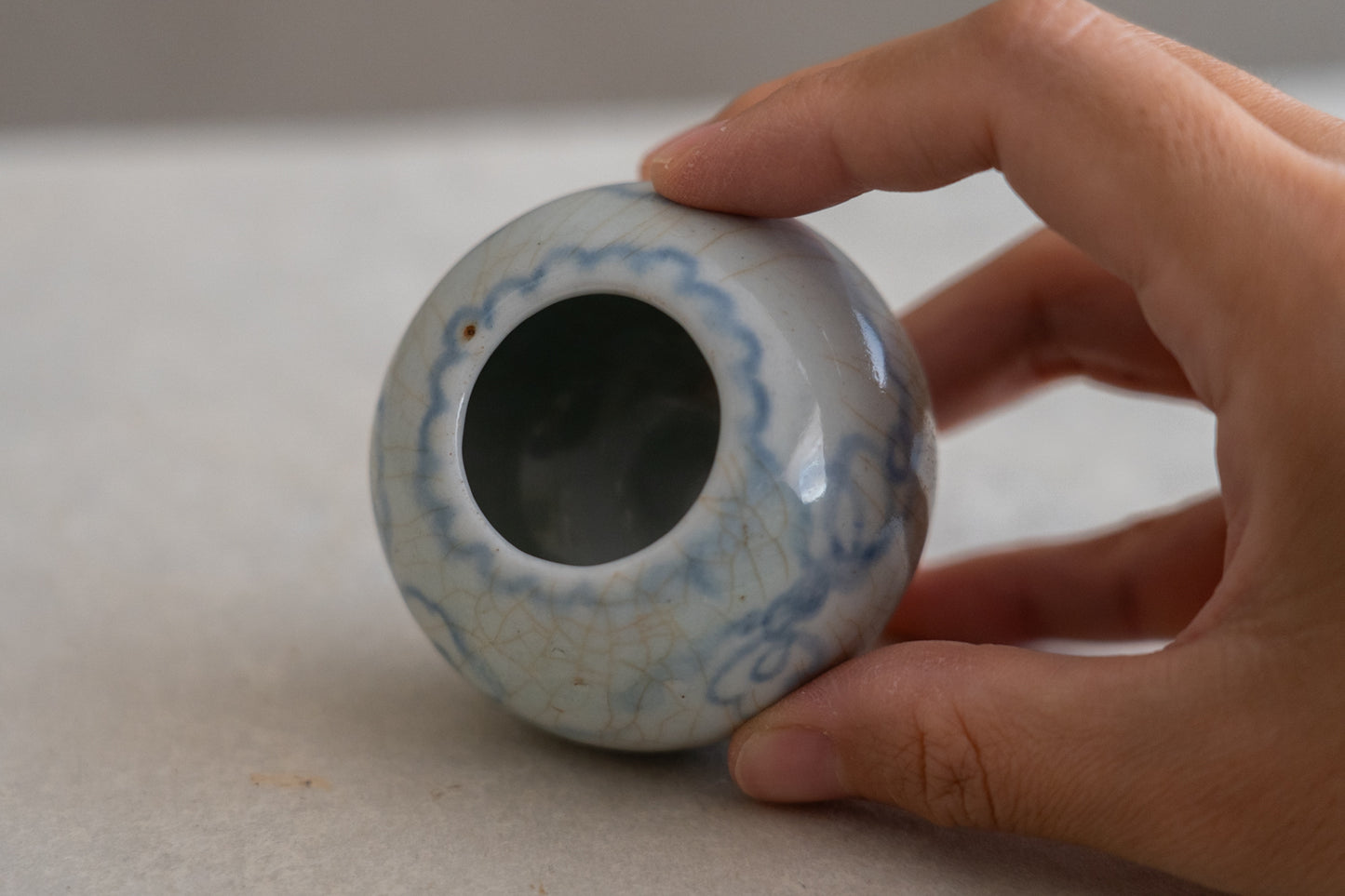 Joseon tea container with a treasure design, Blue and white porcelain