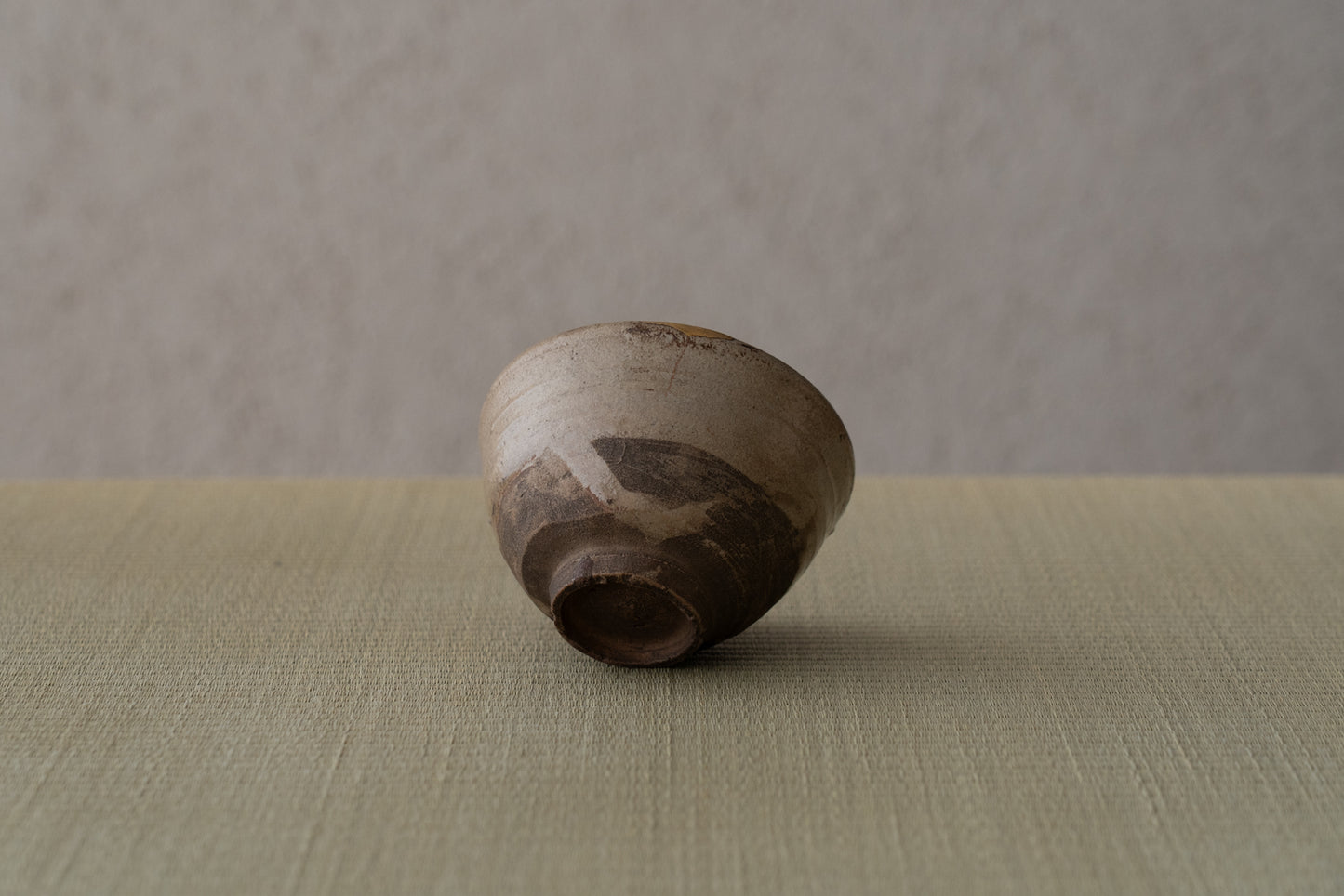 Old Karatsu tea bowl "Zangetsu"