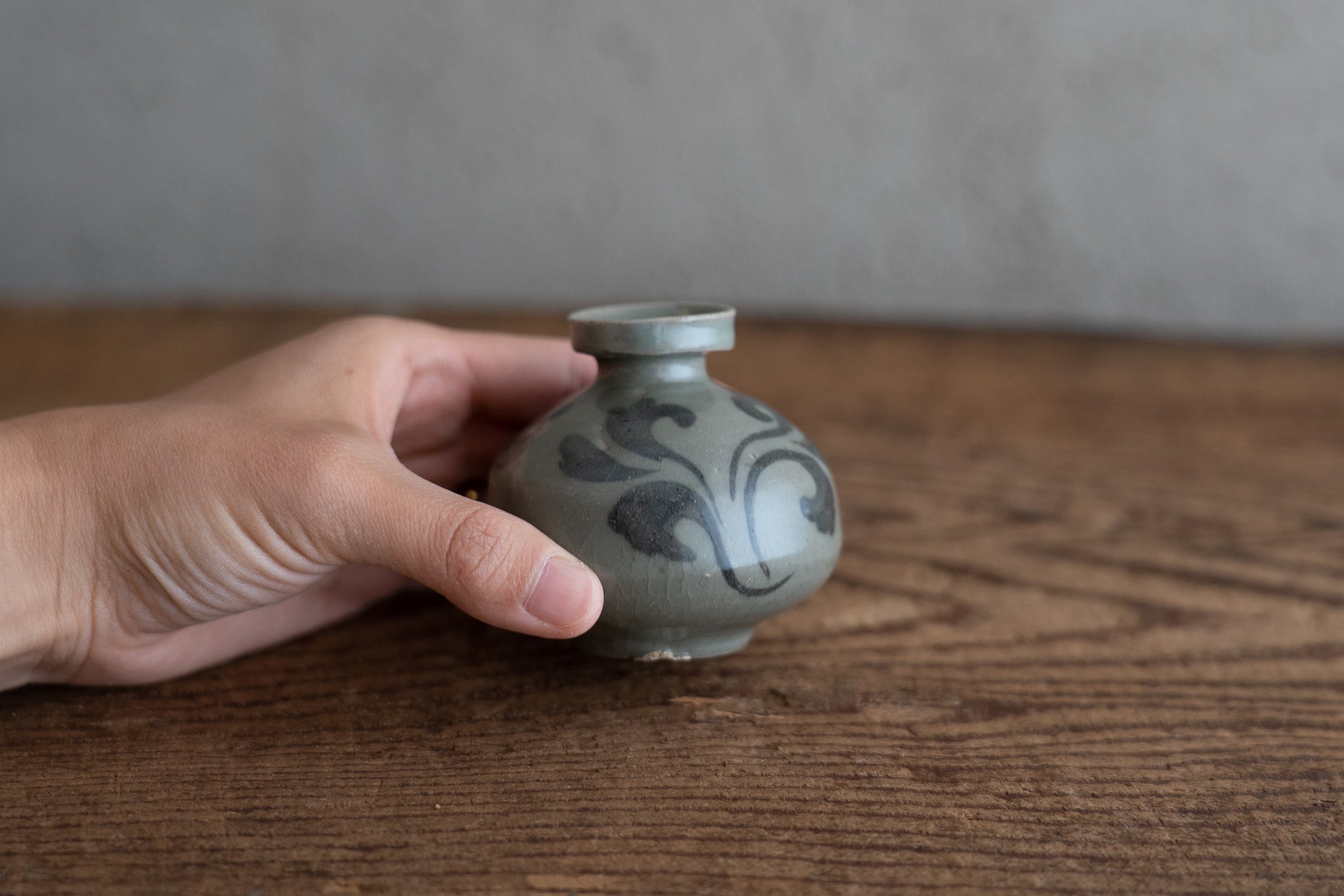 高麗青磁　油壺 高麗青磁鉄絵油壺