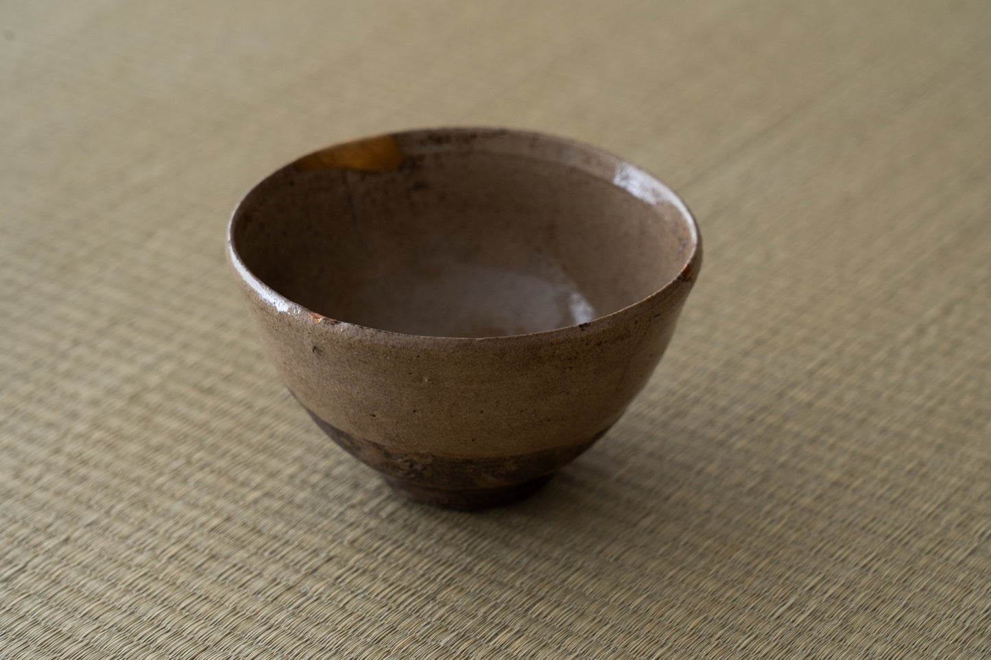 Old Karatsu tea bowl "Zangetsu"