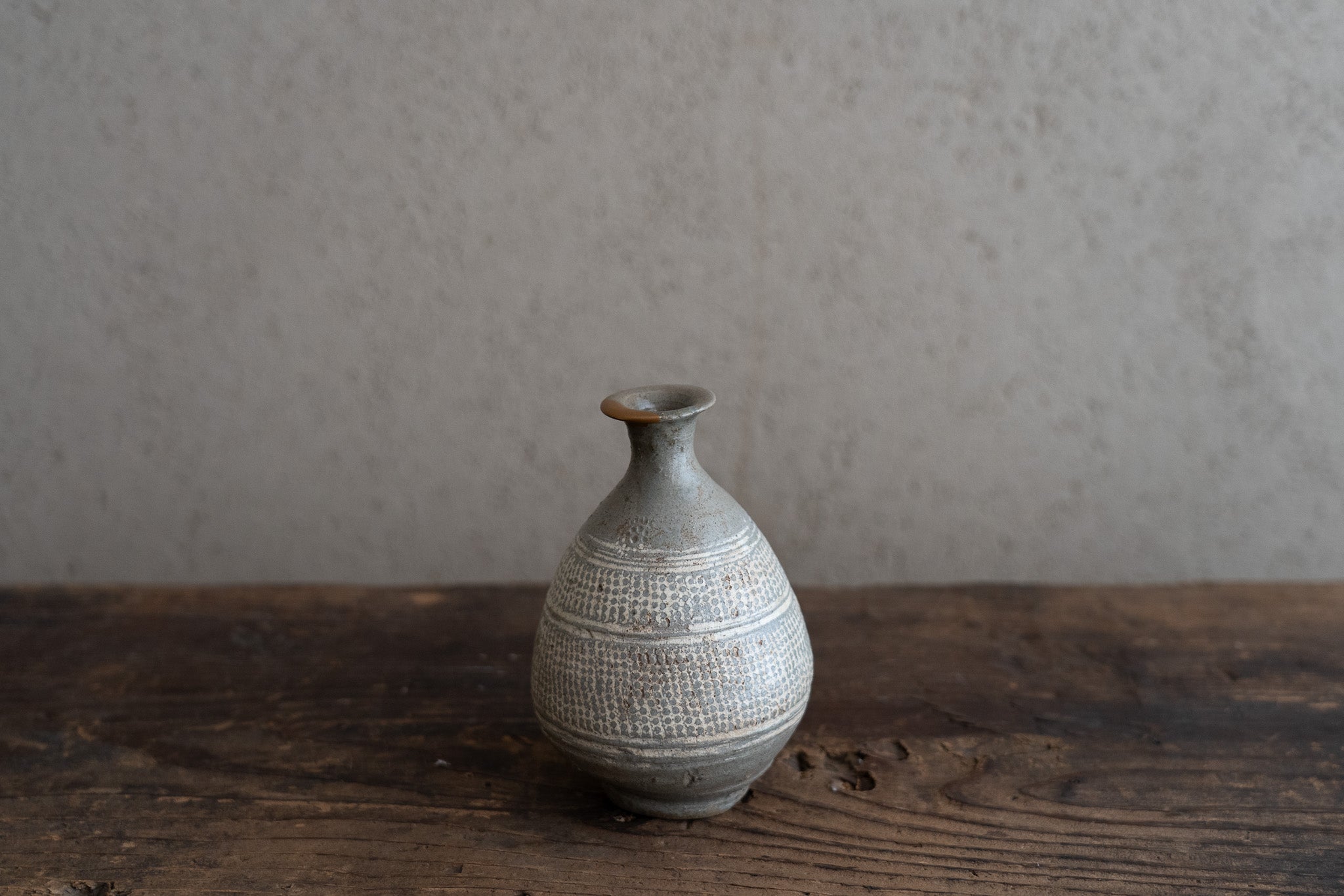 Bottle with inlaid dots pattern, Buncheong ware
