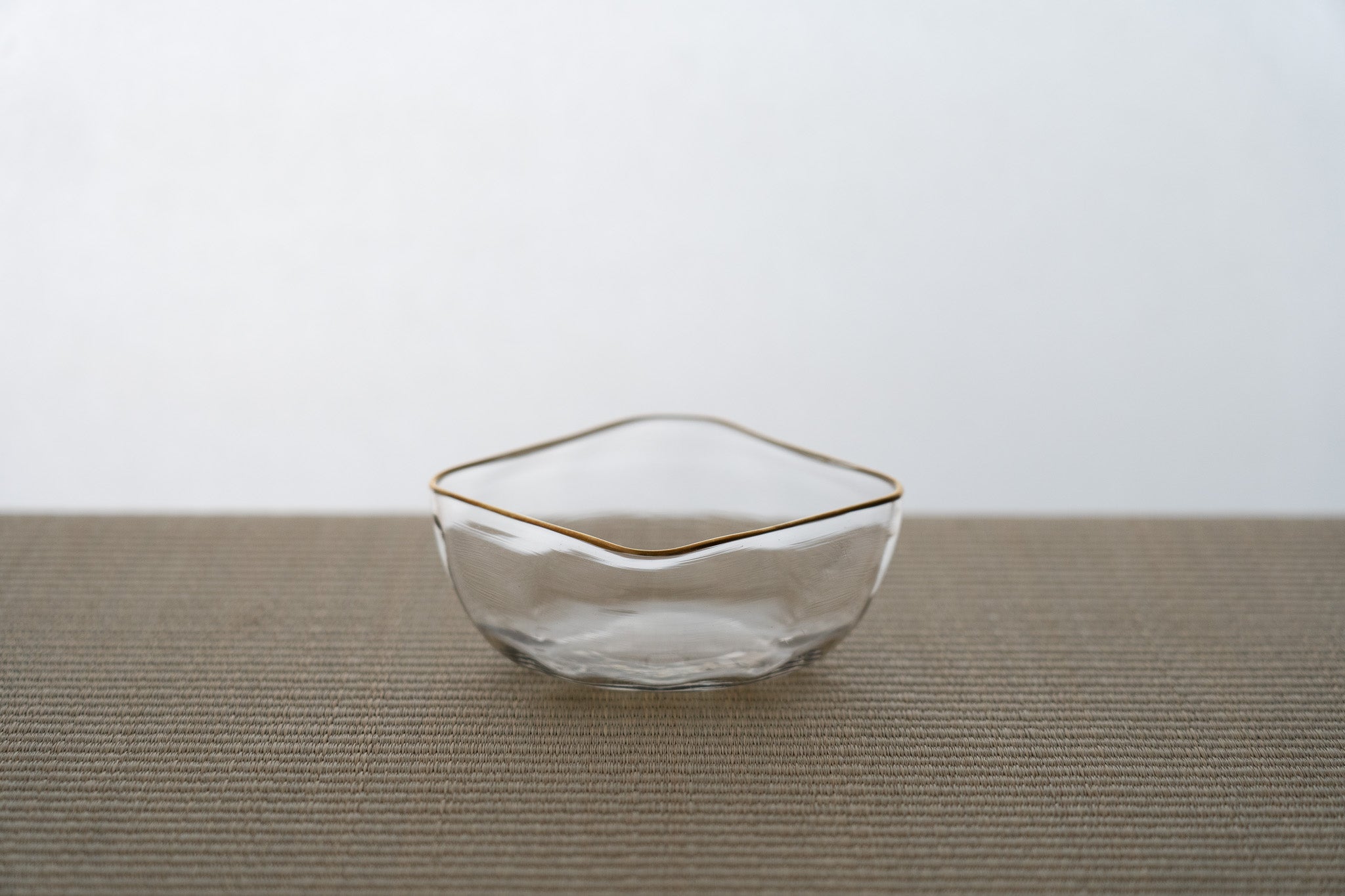 Gilded square bowl, Harumi Baccarat［Gold line］