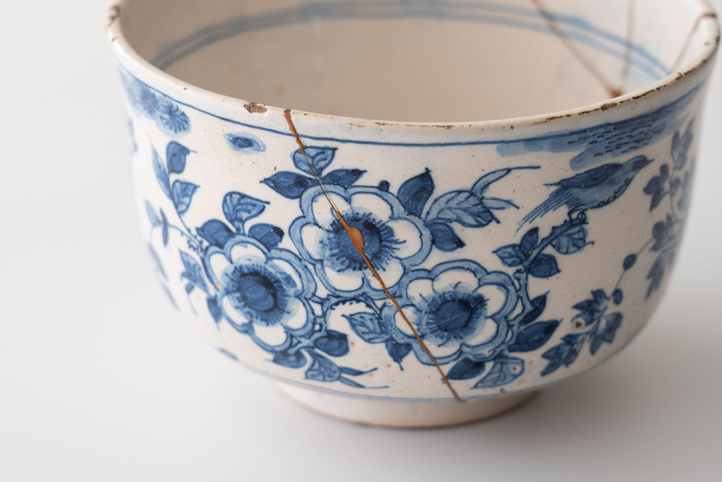Bowl with bird and flower design
