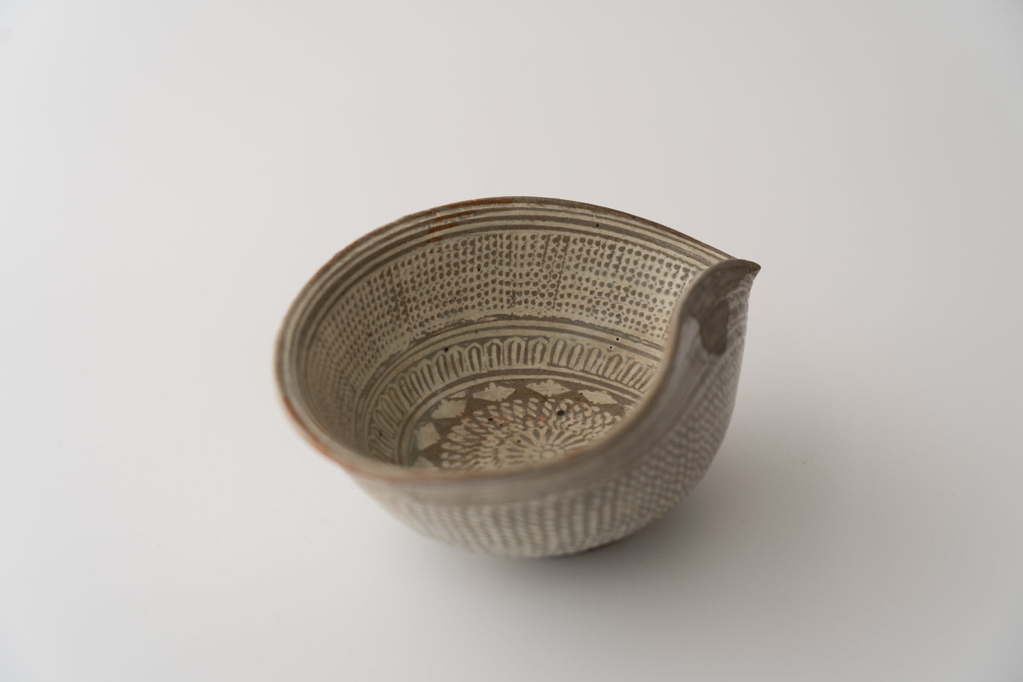 Tea bowl, Buncheong ware