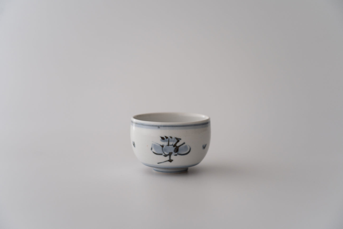 Kenkichi Tomimoto, A set of five sencha tea cup with plum design and iron painting