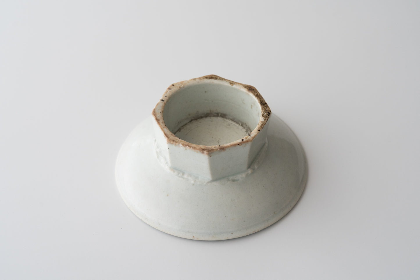 Joseon white porcelain bowl with chamfered base