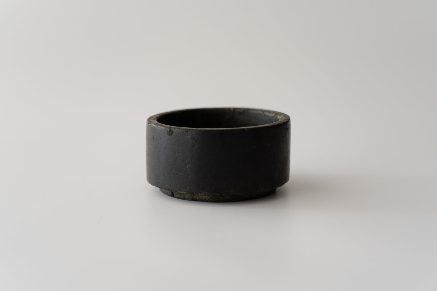 Joseon cylindrical stone box [small]