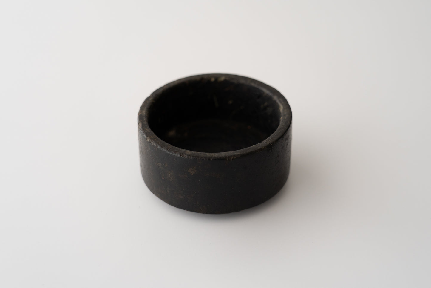 Joseon cylindrical stone box [small]