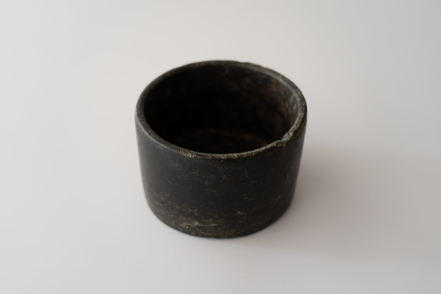 Joseon cylindrical stone box [large]