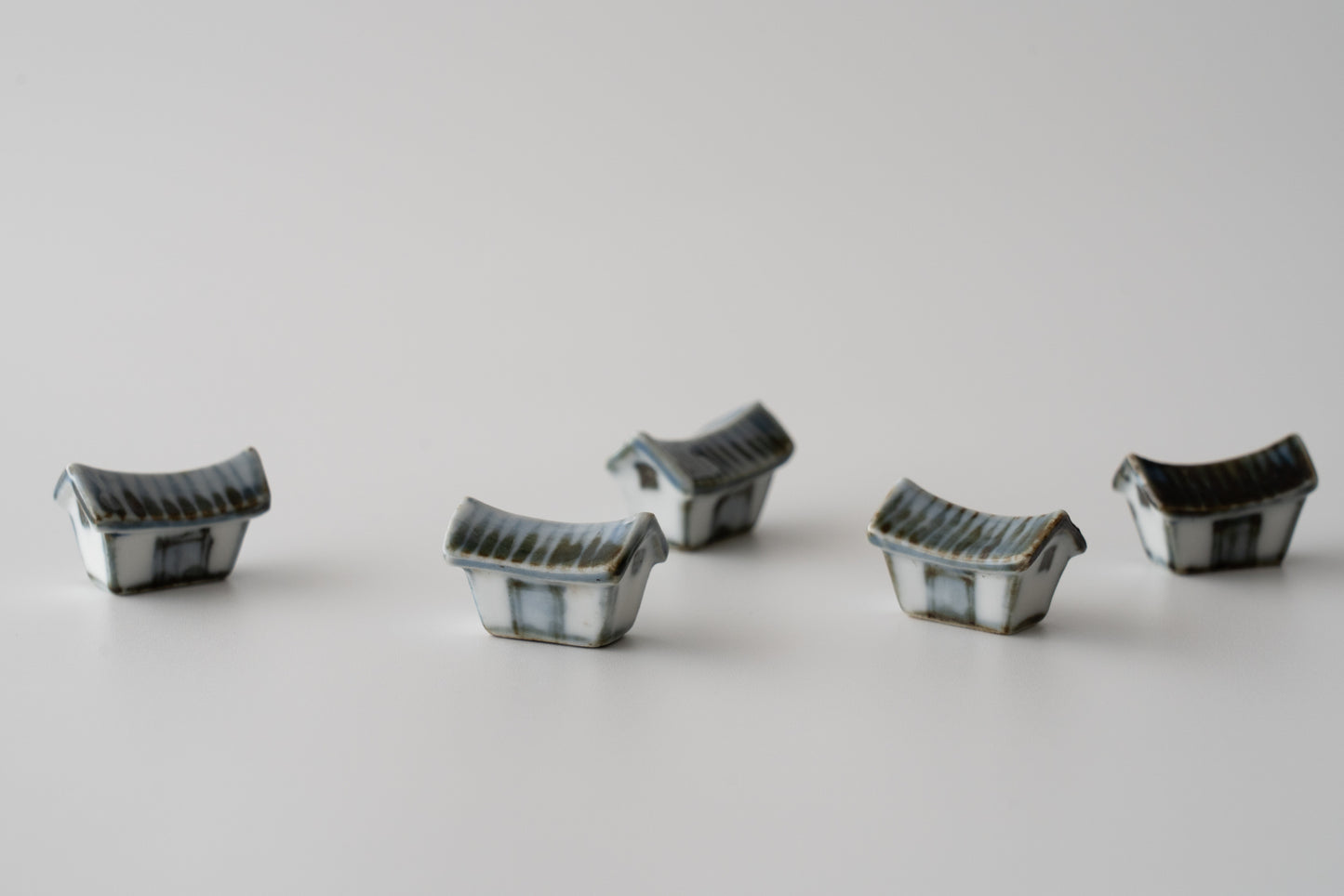 Kenkichi Tomimoto, House-shaped chopstick rest set of five