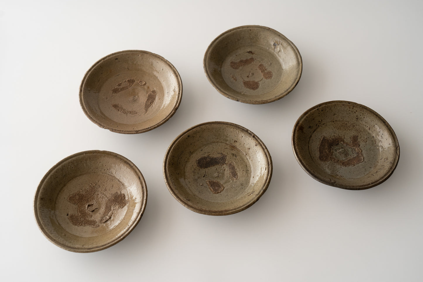 A set of five plates, karatsu ware