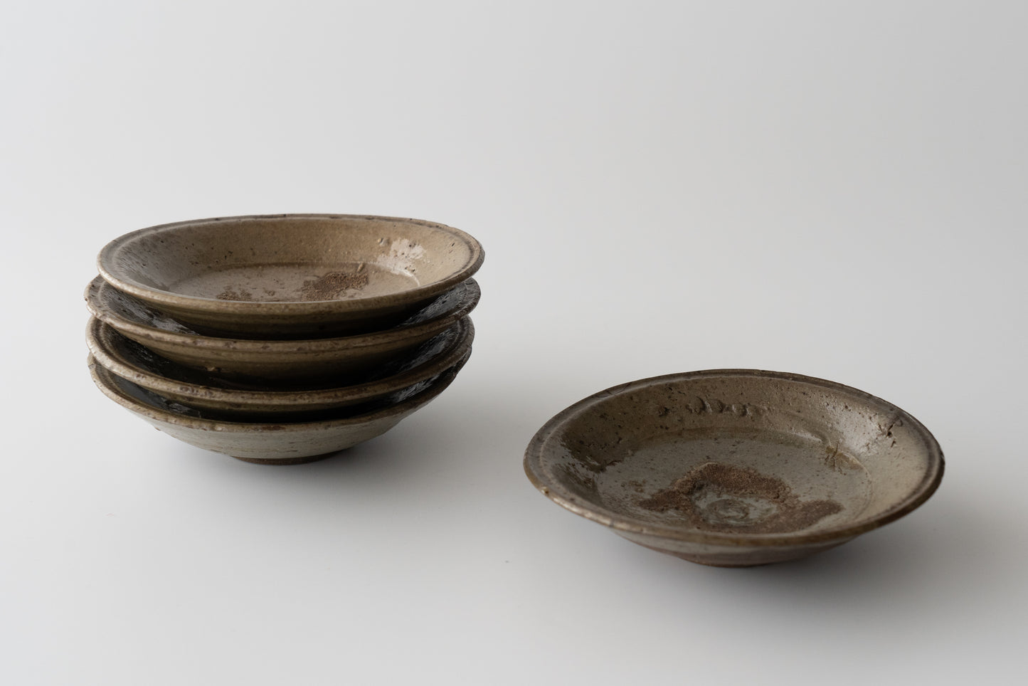 A set of five plates, karatsu ware