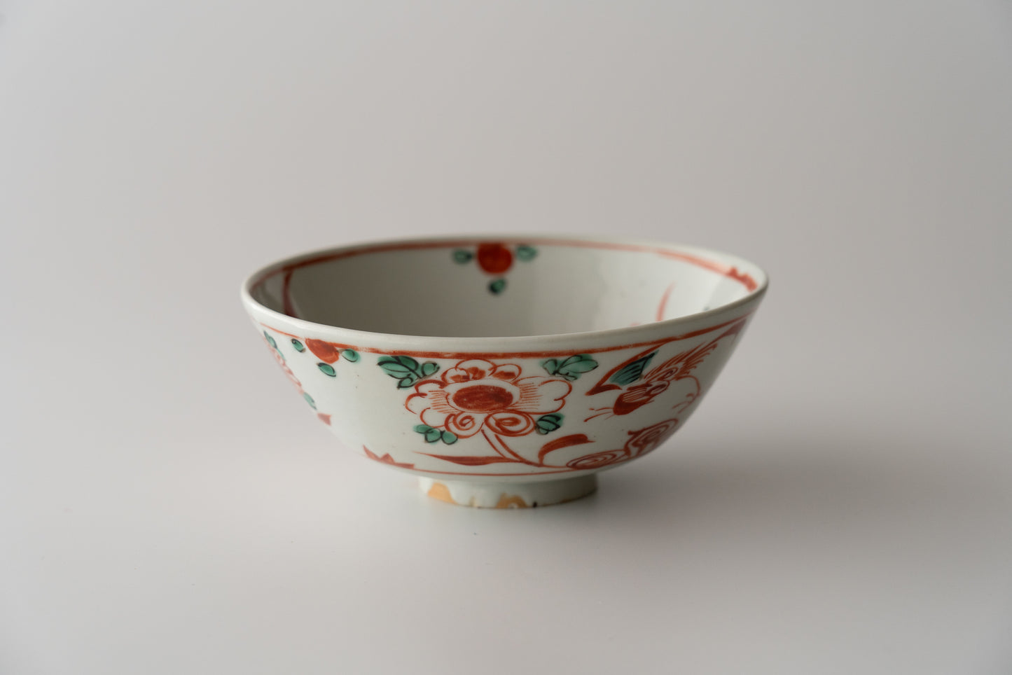 Swatow ware bowl with Chinese character "魁"