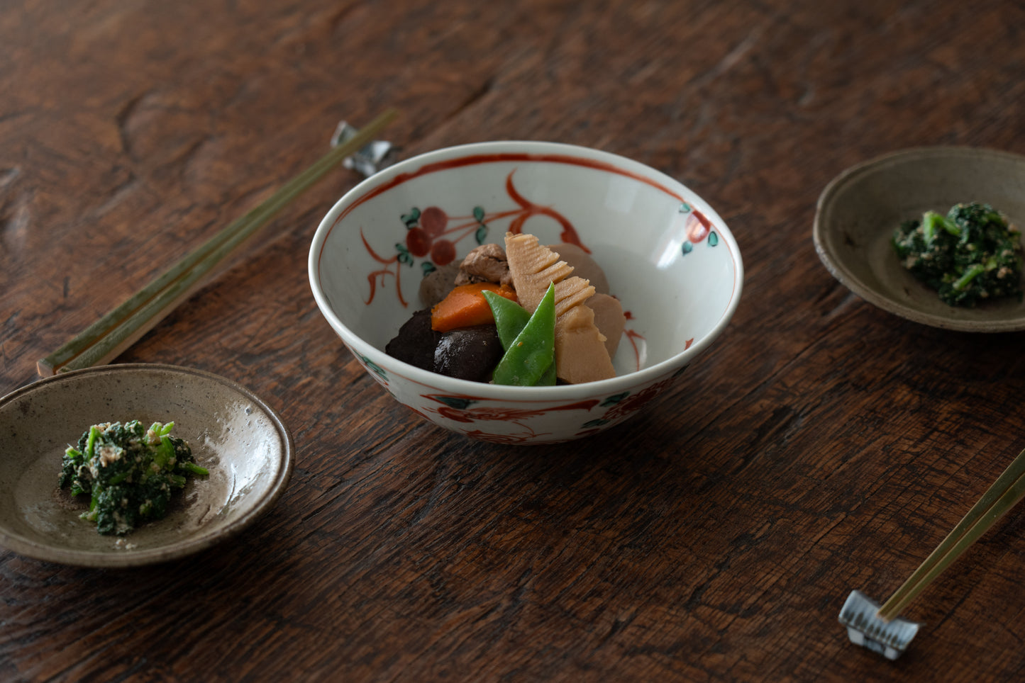 Swatow ware bowl with Chinese character "魁"