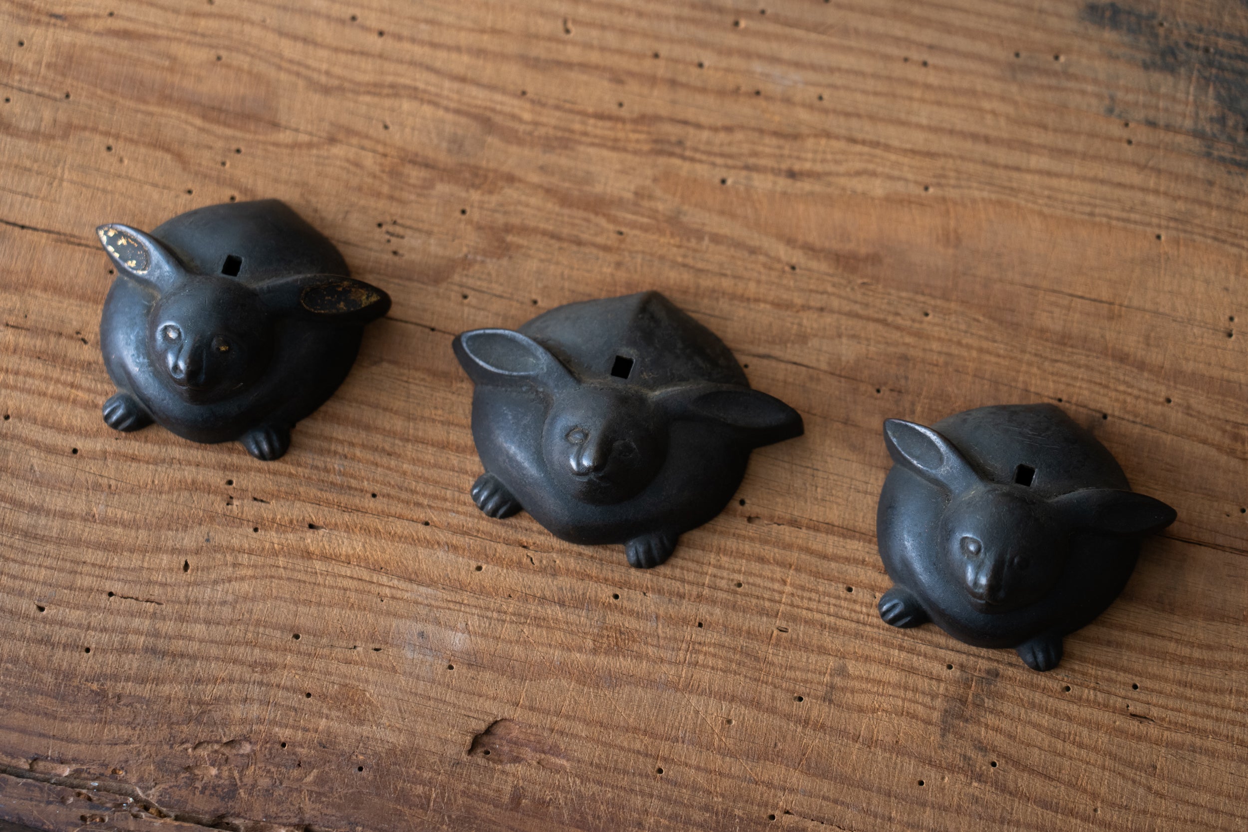 Rabbit Nailhead Cover