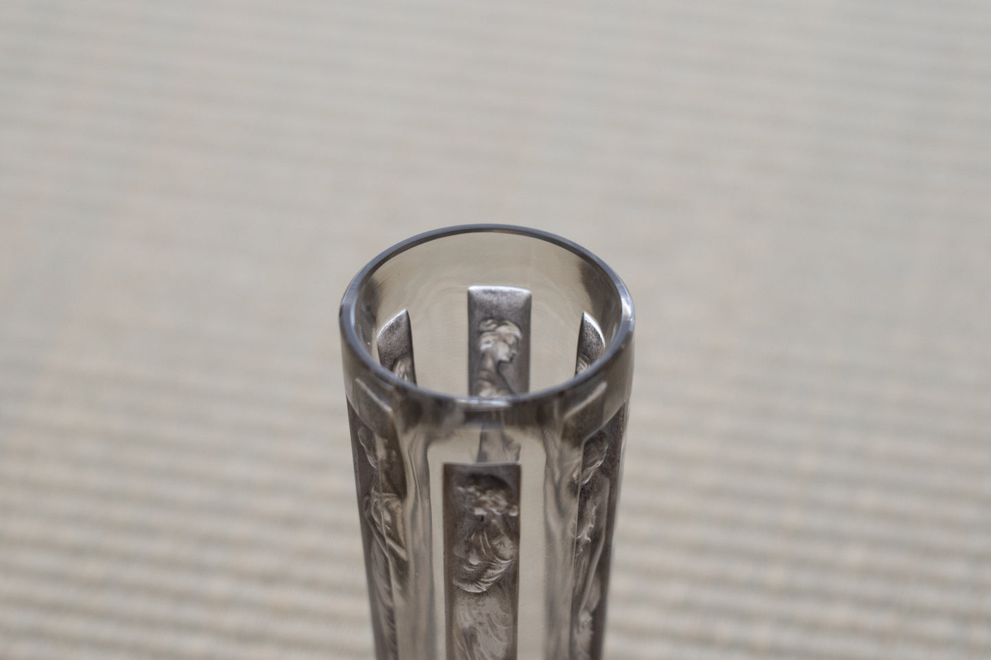 莱俪玻璃制品，饰有六幅肖像