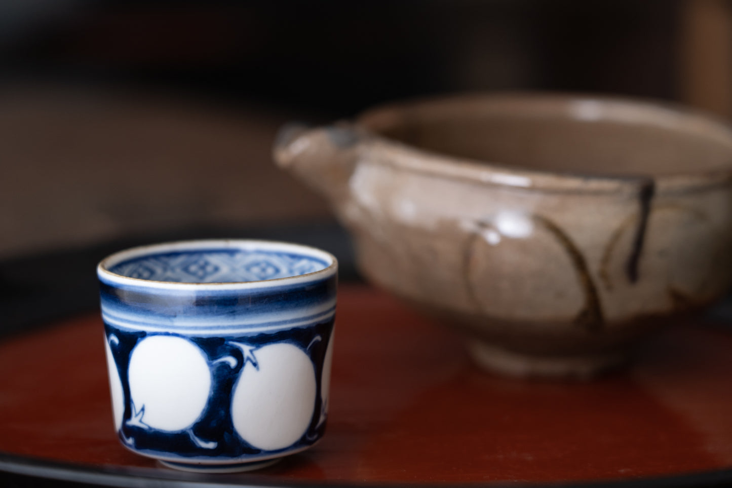茄子图案的古伊万里酒杯