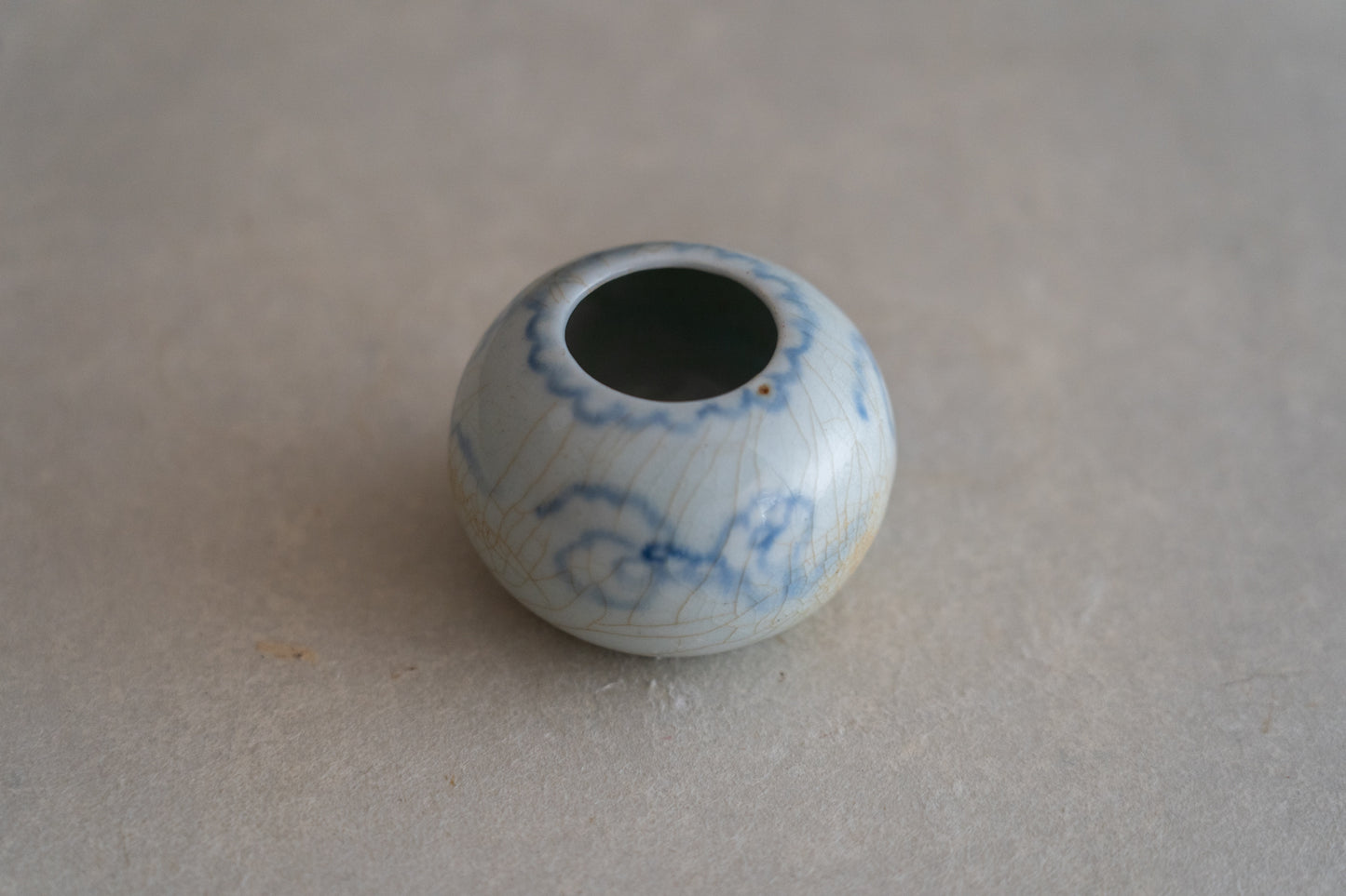 Joseon tea container with a treasure design, Blue and white porcelain