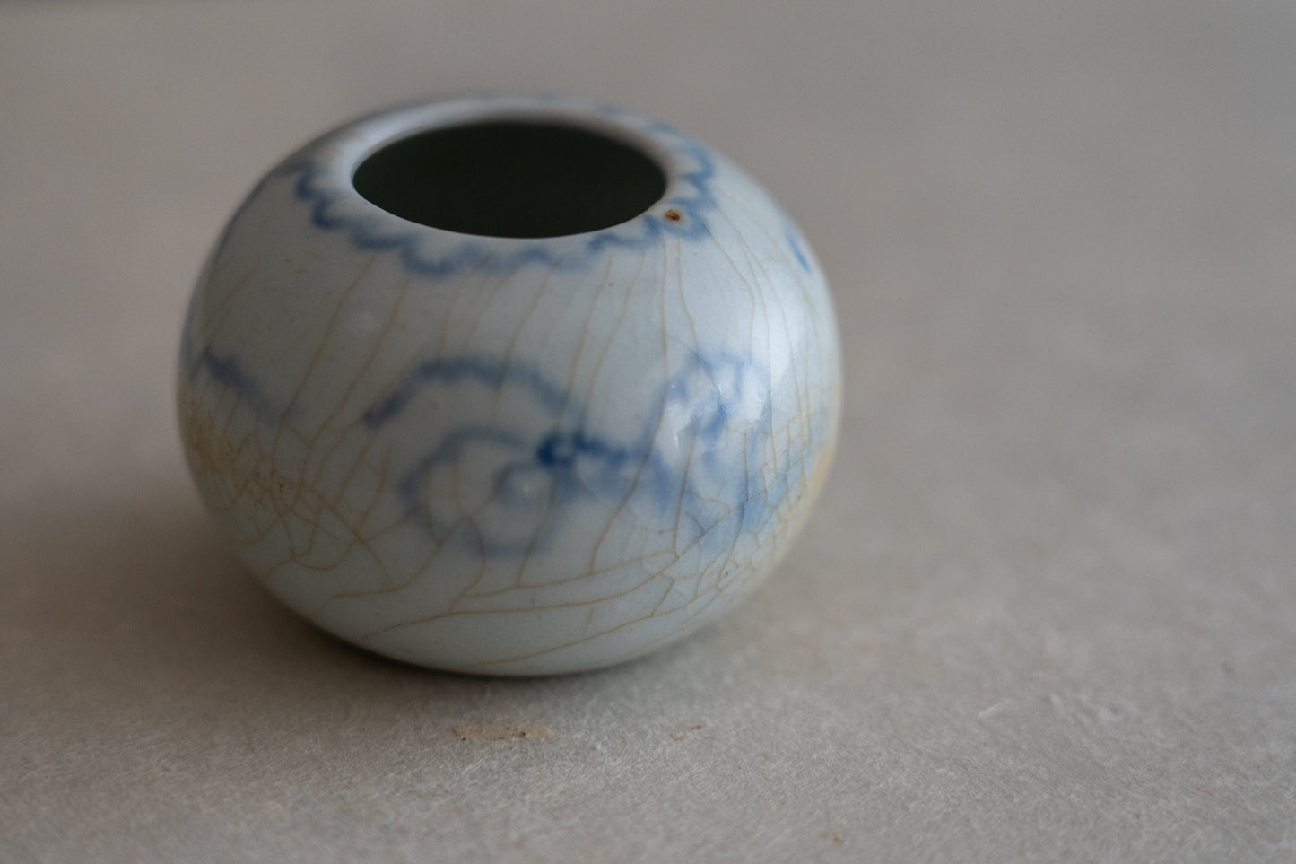 Joseon tea container with a treasure design, Blue and white porcelain