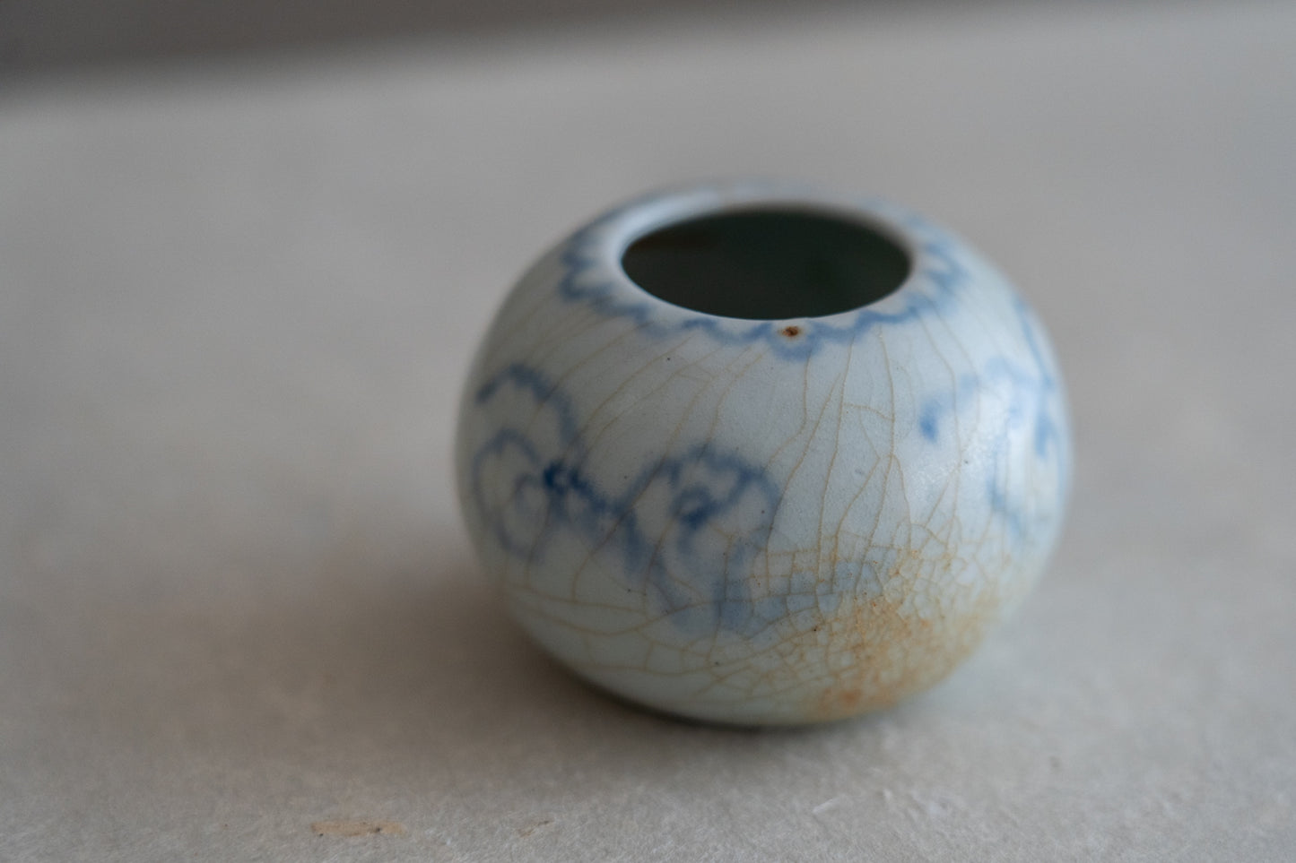 Joseon tea container with a treasure design, Blue and white porcelain