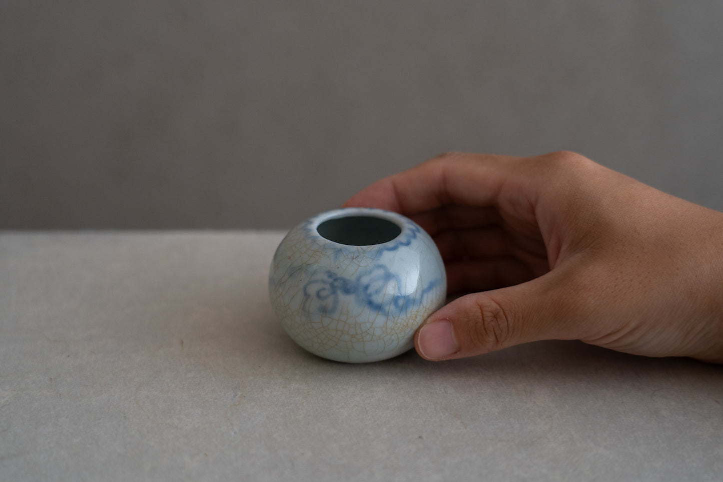 Joseon tea container with a treasure design, Blue and white porcelain