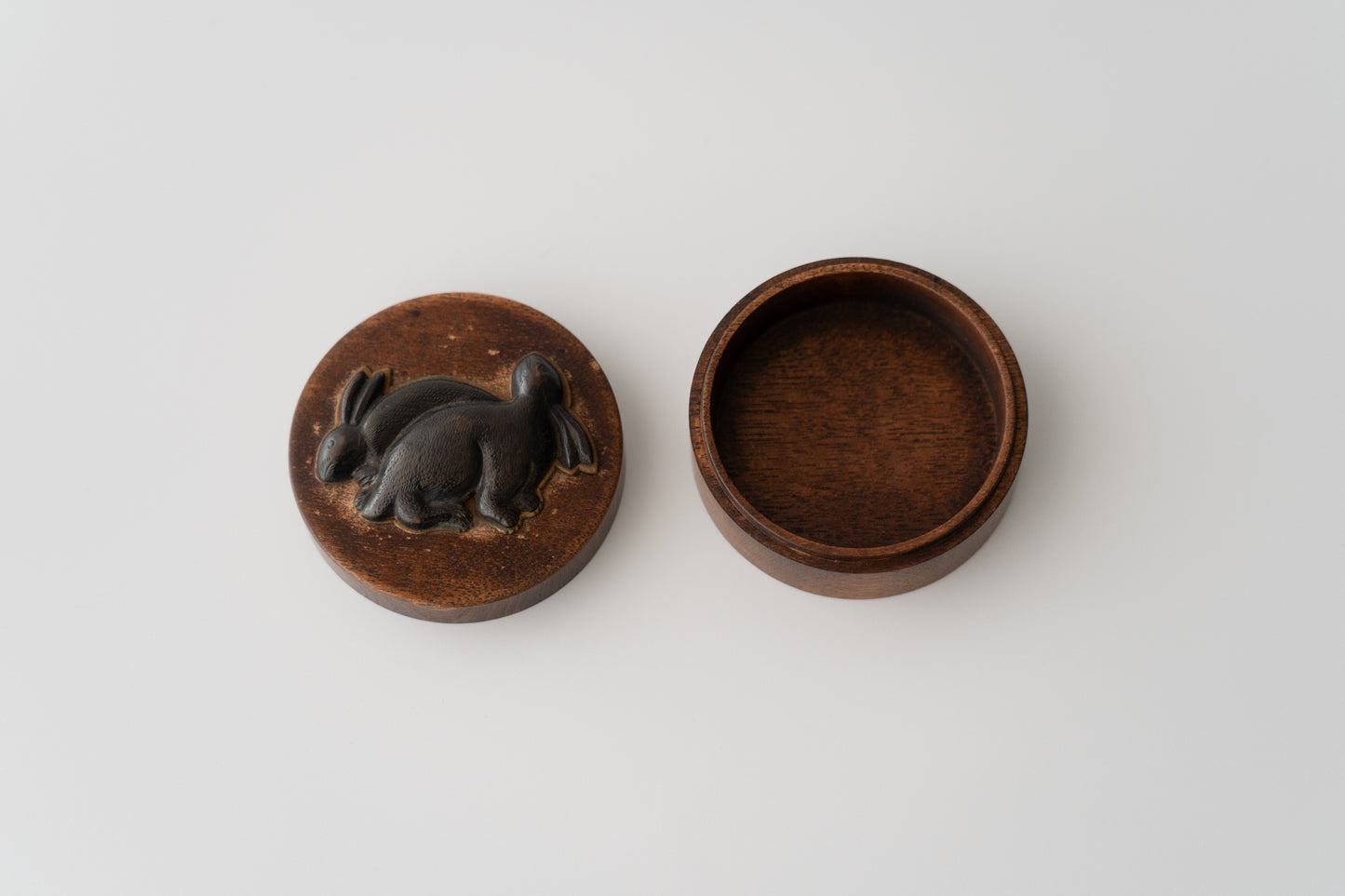 Incense holder in the shape of Rabbits