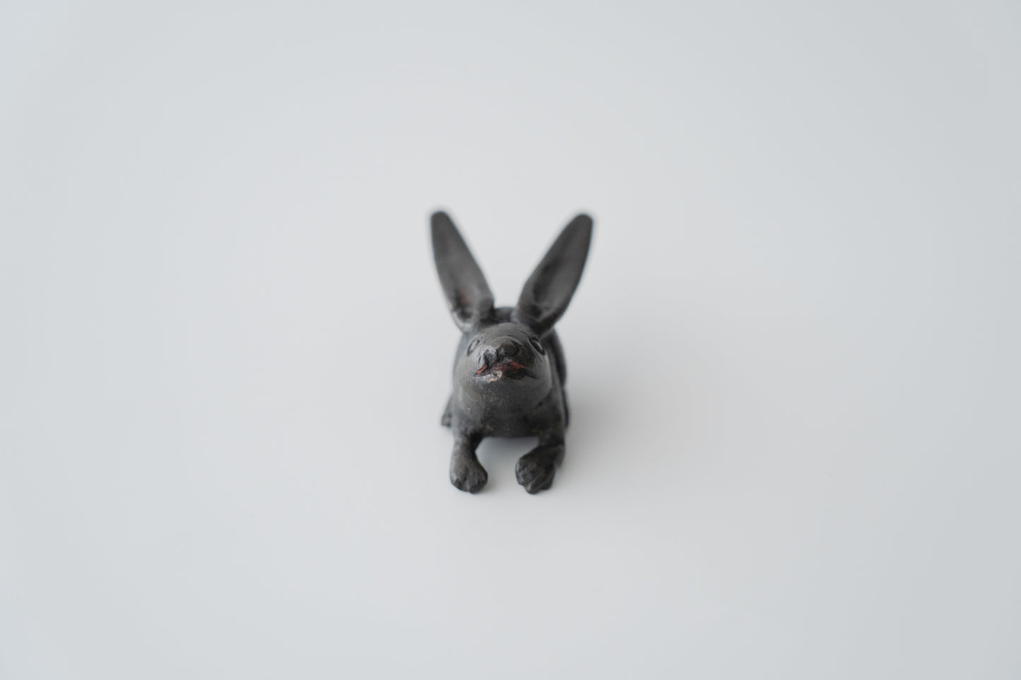 Long-eared rabbit writing rack